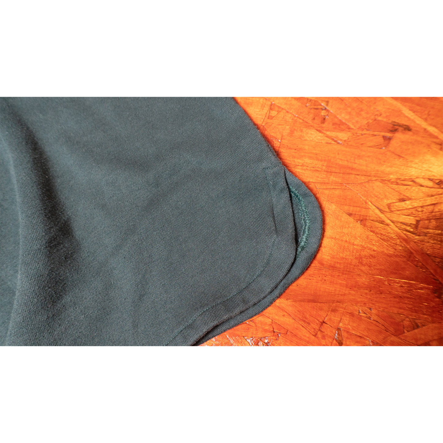 プーさんの少し考え事スウェット【90's】