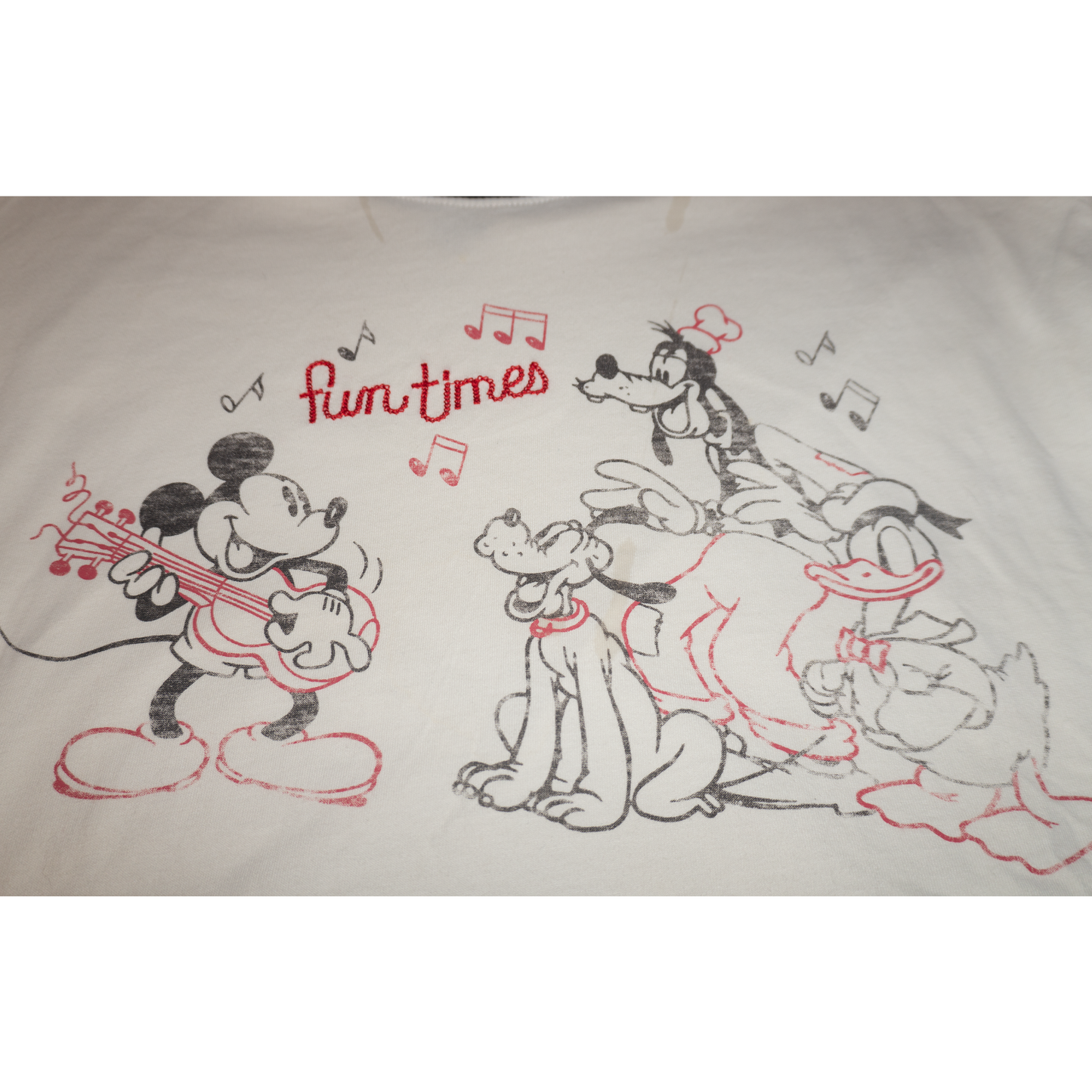 ミッキーフレンズの「fun time」Tシャツ