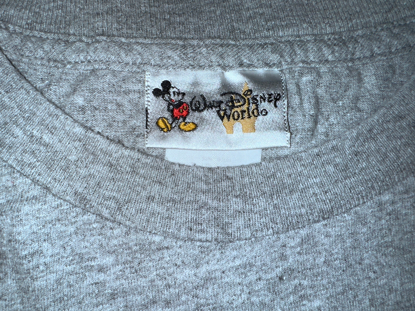 WALT DISNEY WORLDスタンディングミッキーTシャツ【00's】