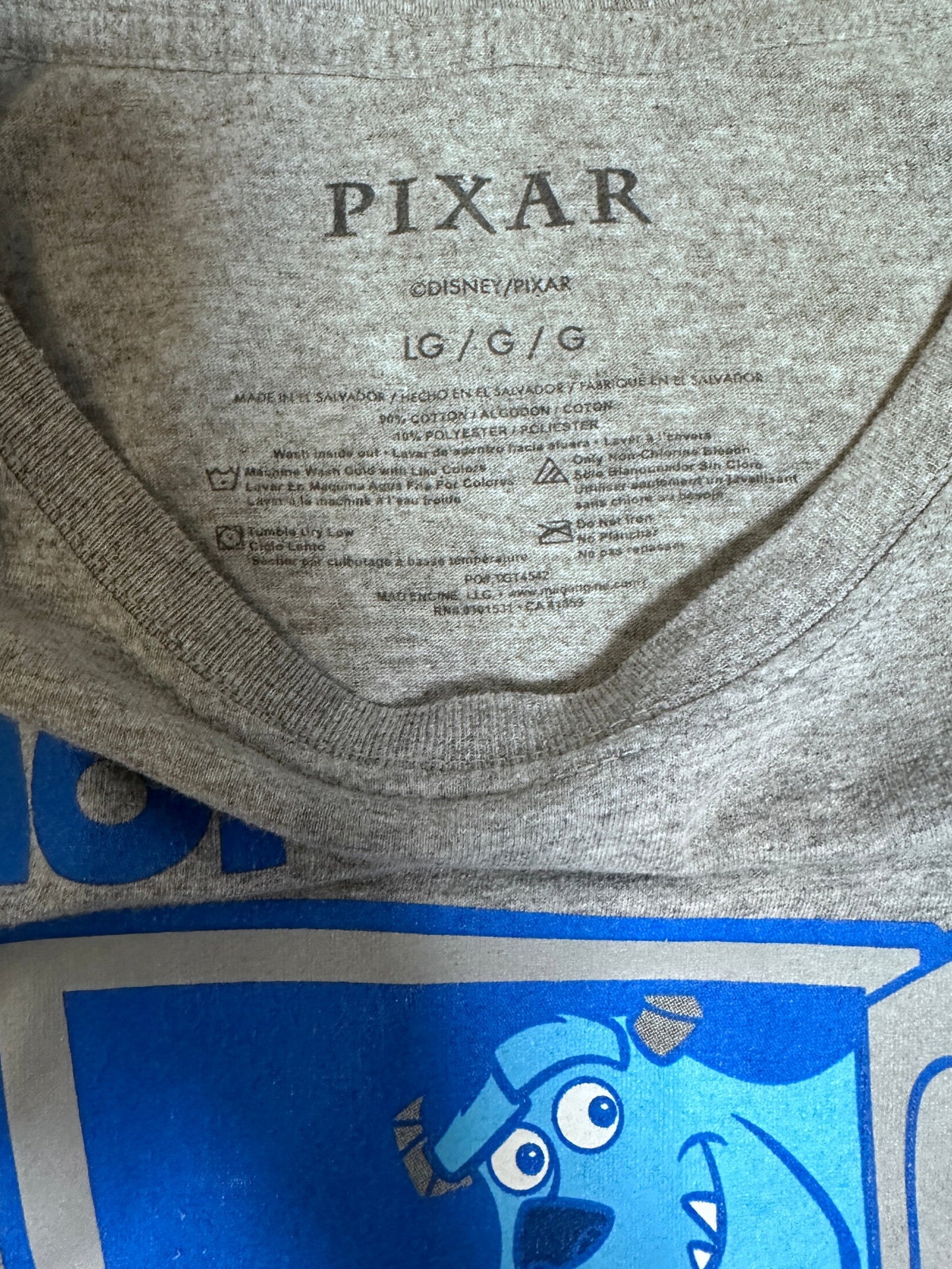 モンスターズインクのドアからこっそりTシャツ