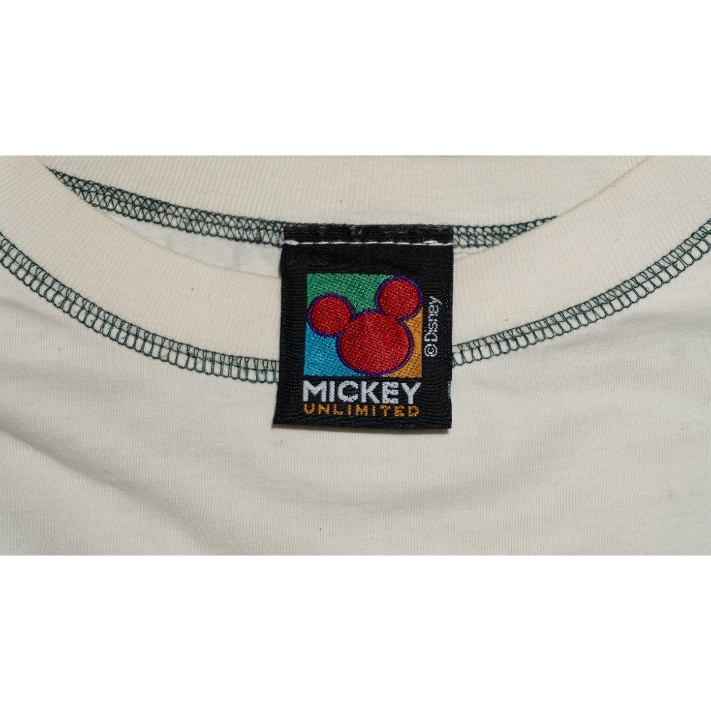 ミッキーとミニーのベンチでひととき!Tシャツワンピース【MickeyUnlimited】