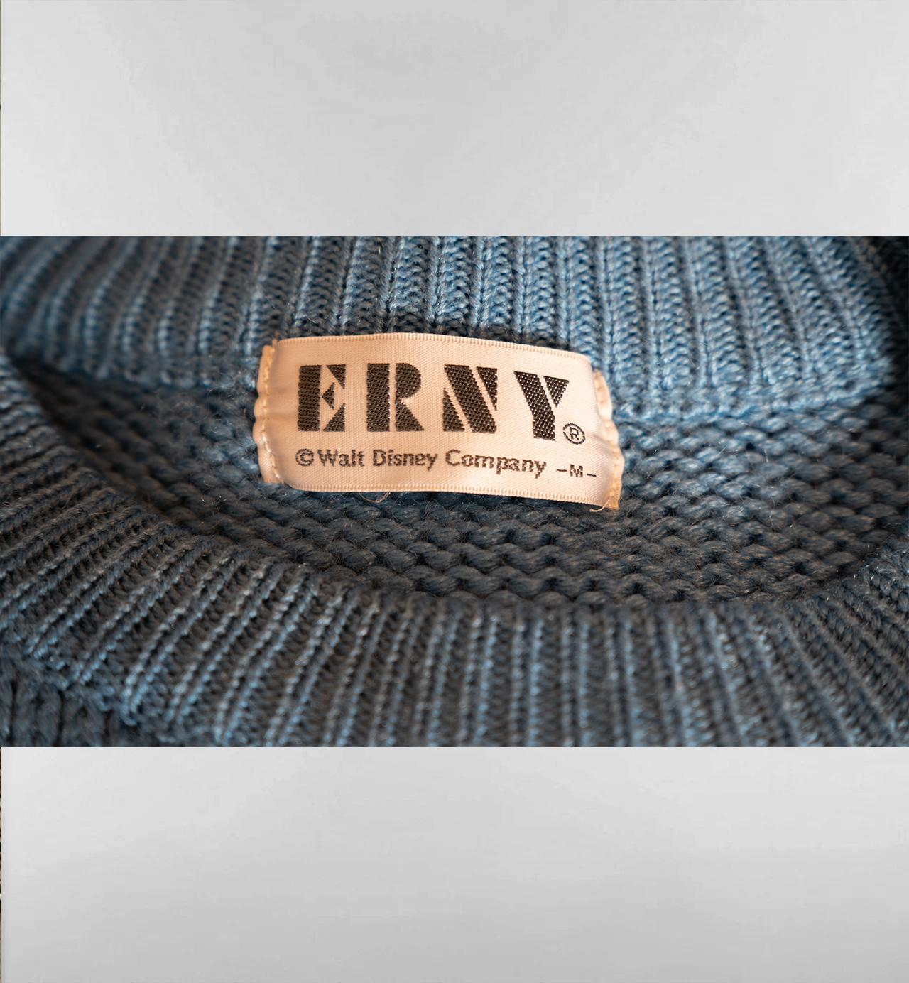 ドナルドのニットセーター