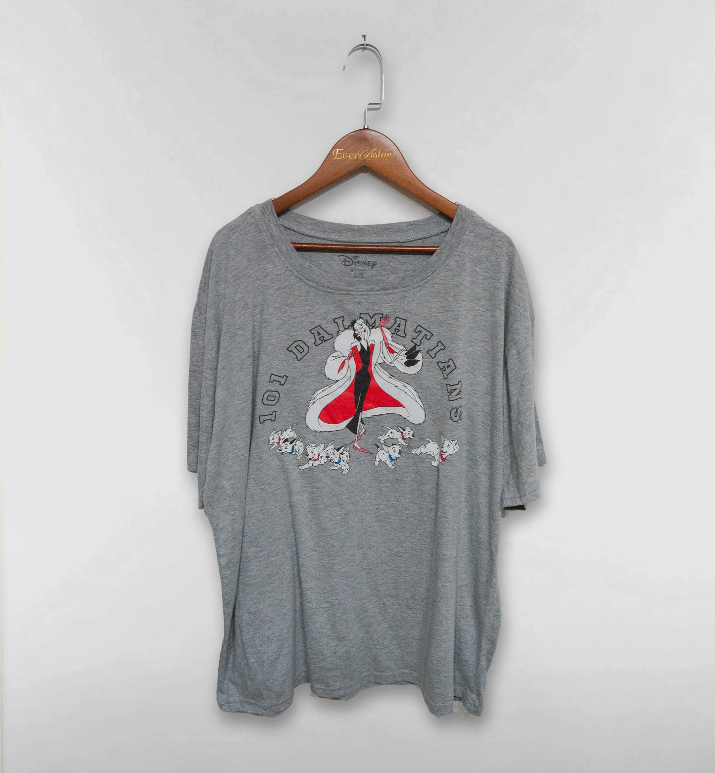 クルエラの101匹わんちゃんTシャツ