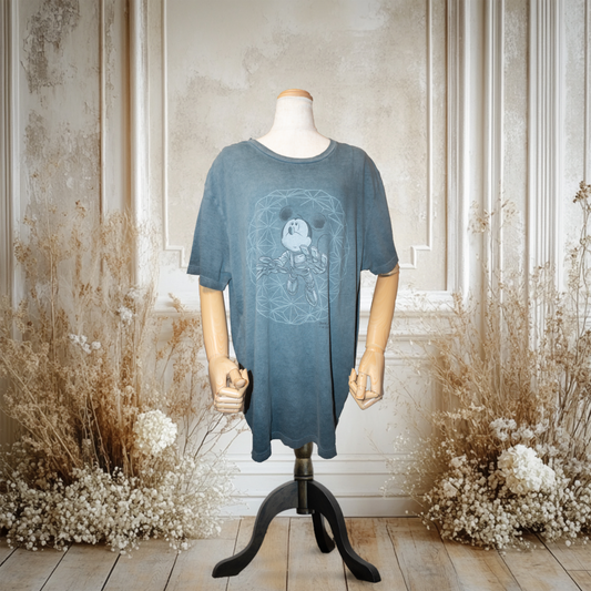 宇宙服ミッキーのスペースシップ･アースTシャツ【アトラクション】