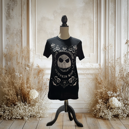 白フレームのパンプキンキングのTシャツ【ナイトメアー・ビフォア・クリスマス】