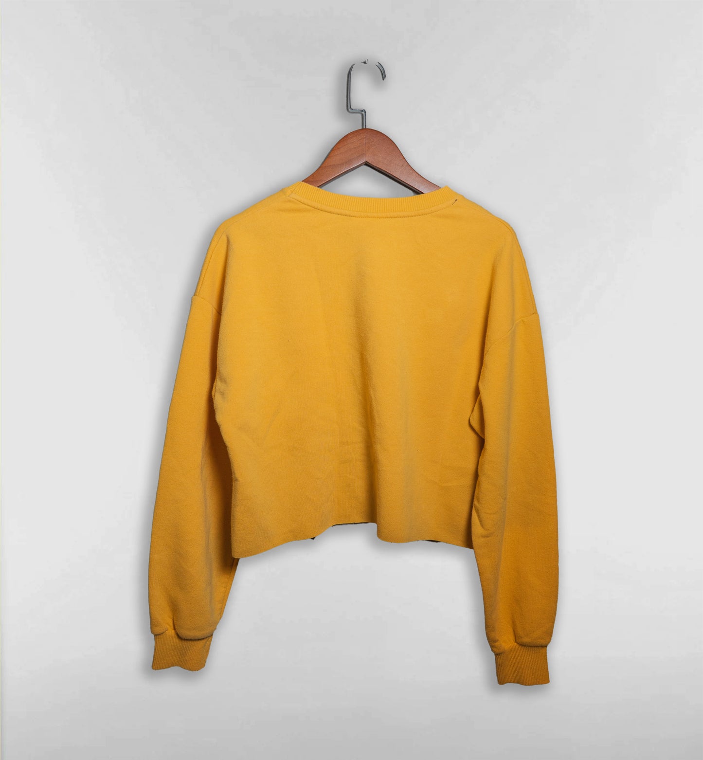 プーさんのショート丈スウェット