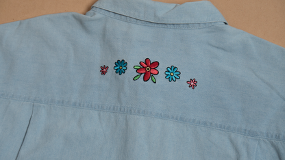プーさん＆フレンズの刺繍シャンブレーシャツ【ライトブルー】