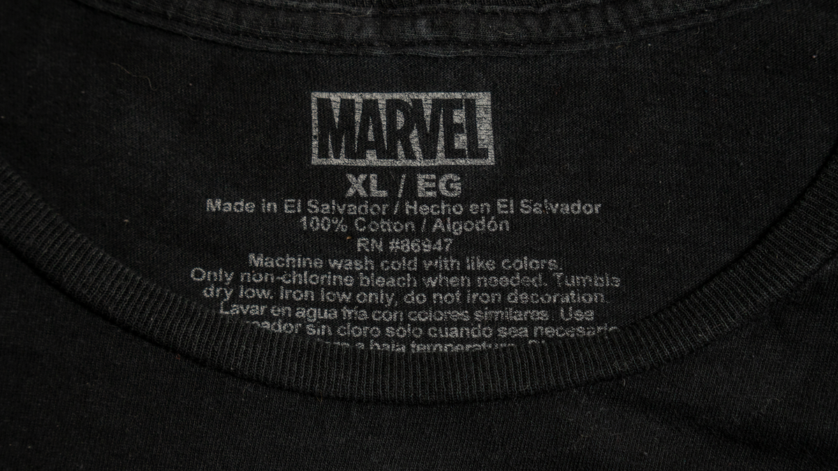 スパイダーマンvsヴェノムTシャツ【ブラック】