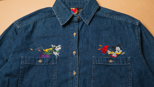 ミッキーとグーフィーの刺繍デニムシャツ【インディゴ】