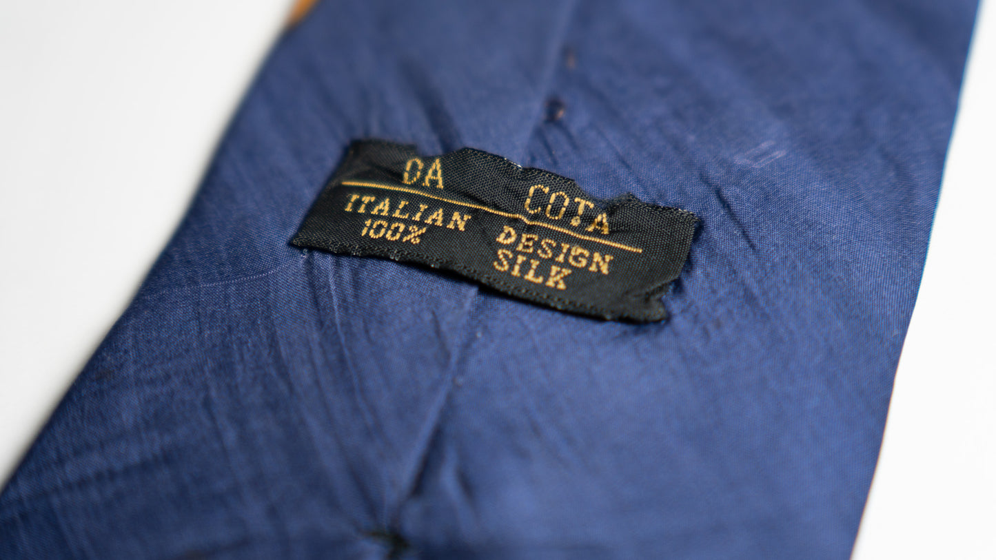 ミッキーとミニーのハチミツ狩りネクタイ【シルク100%】