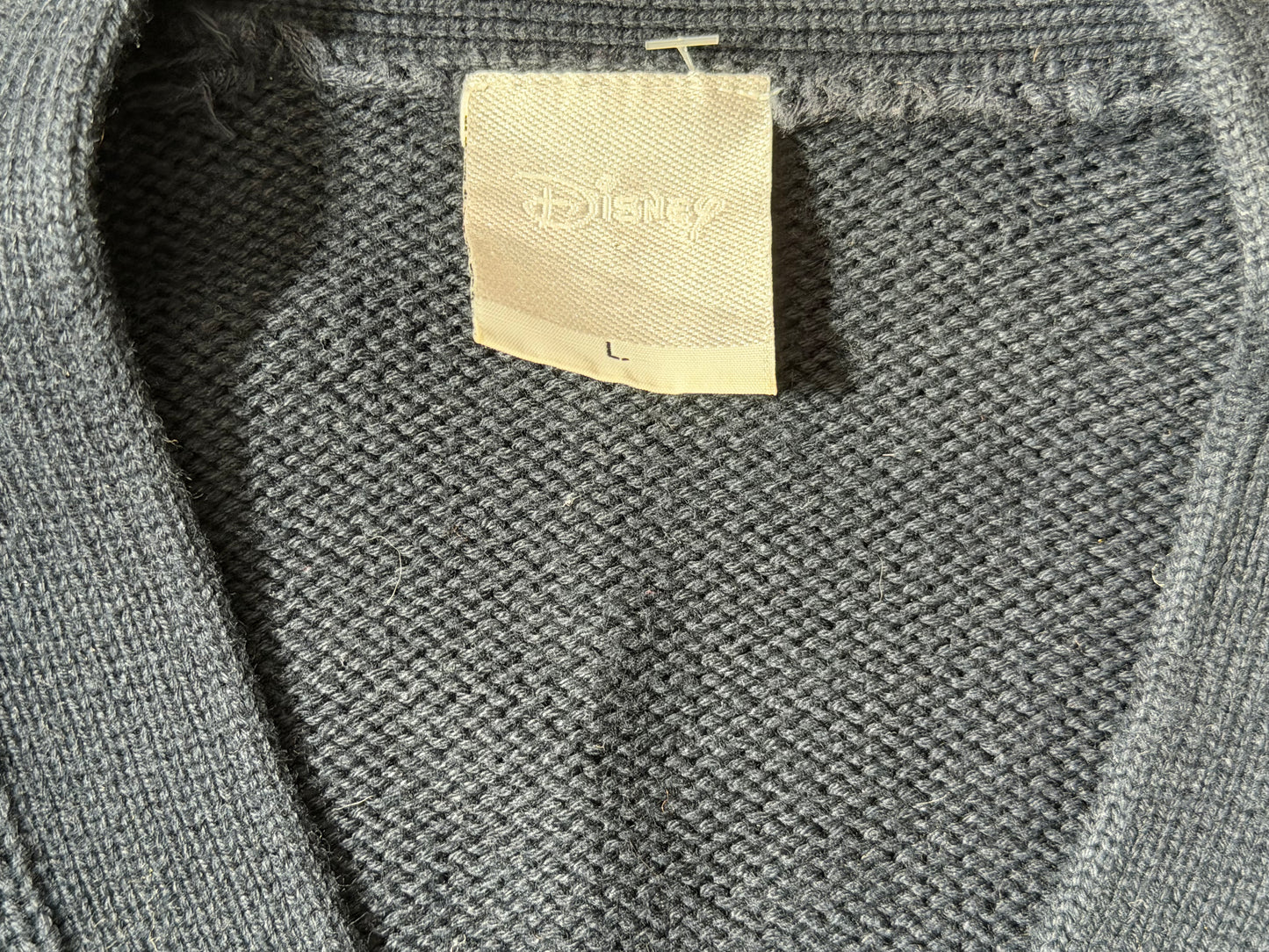 【〜10/31期間限定セール】ミッキーマウスワンポイント刺繍カーディガン