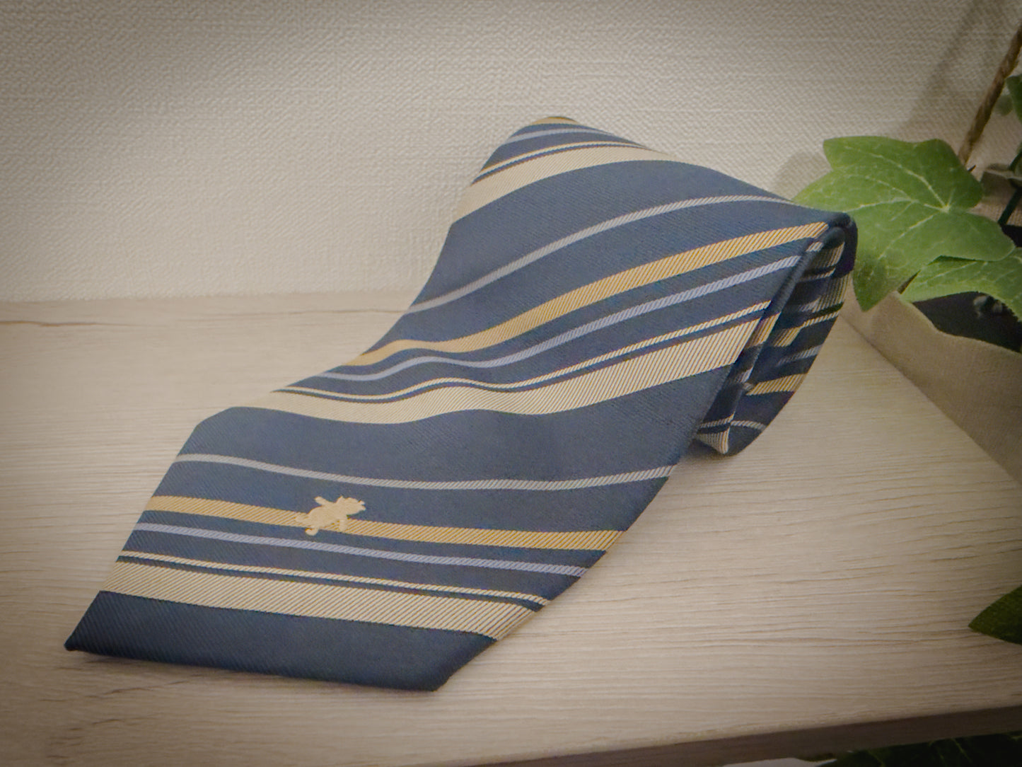 プーさんワンポイントネクタイ【Tokyo Disneyland】