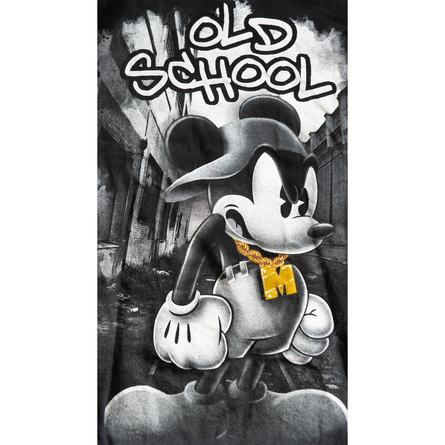 ラッパー風ミッキーのストリートTシャツ