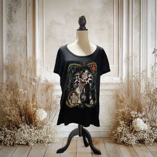 クルエラのノースリーブ風Tシャツ
