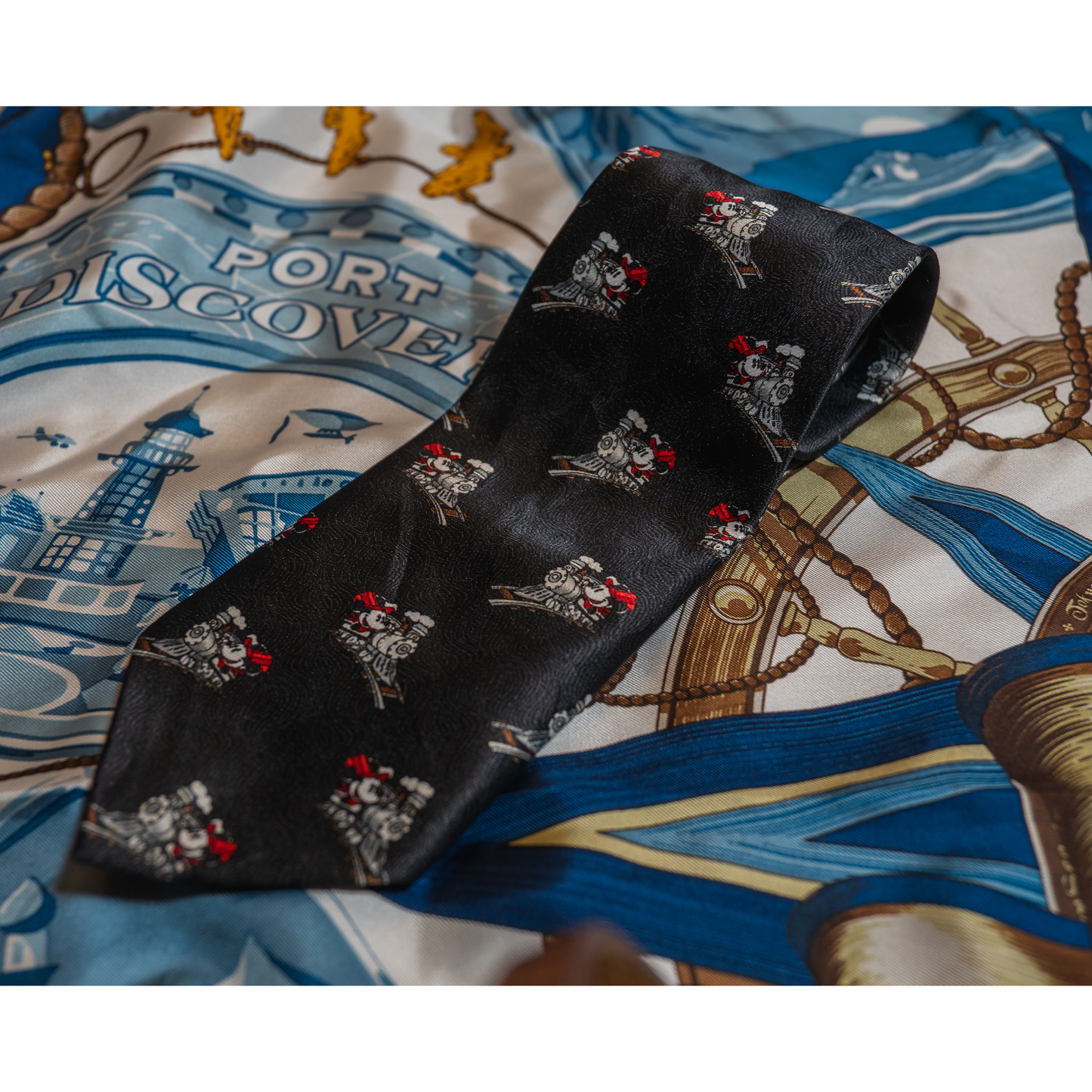 ウエスタンリバー鉄道ネクタイ【Mickey Unlimited】