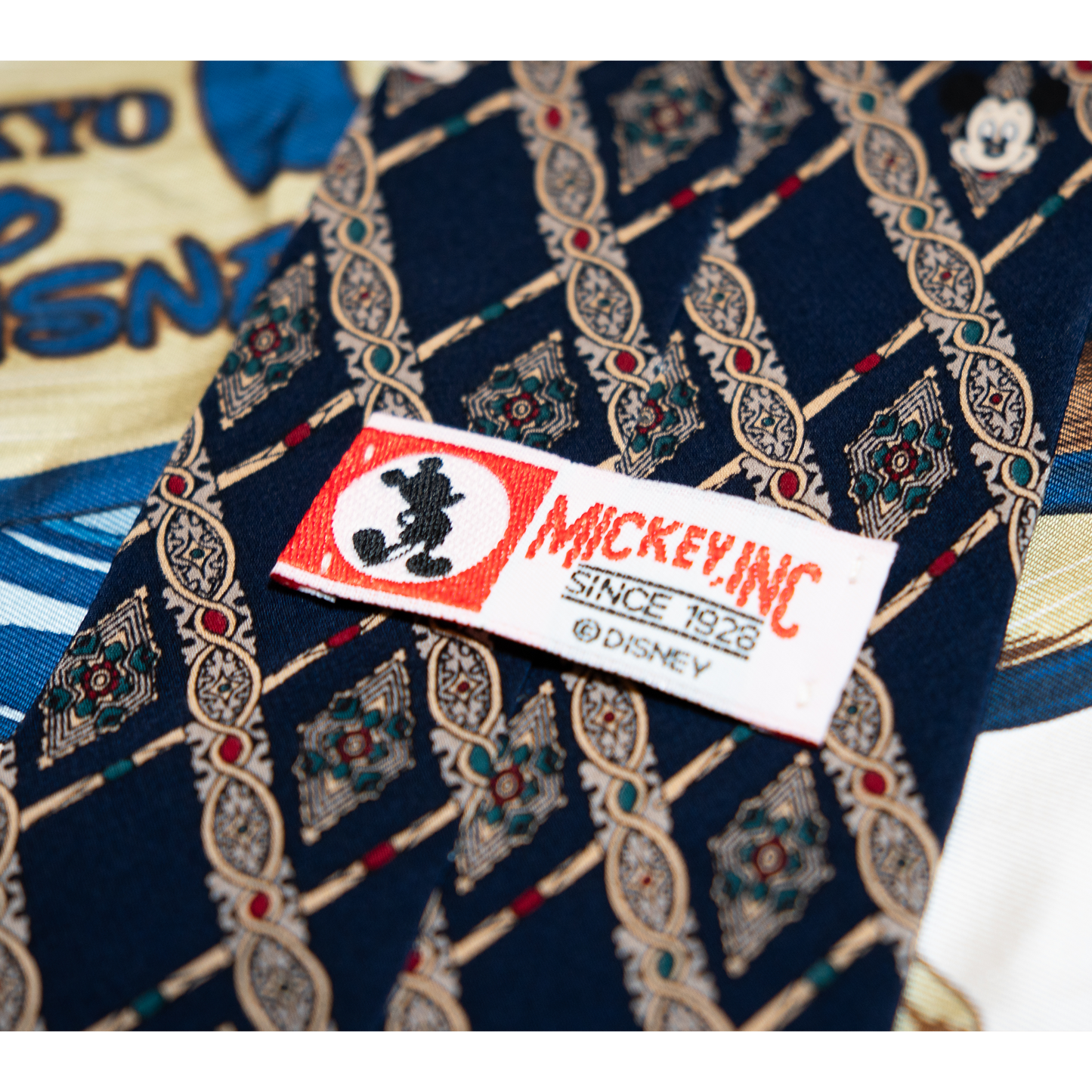 ミッキーの総柄ヴィンテージネクタイ【海外パーク】