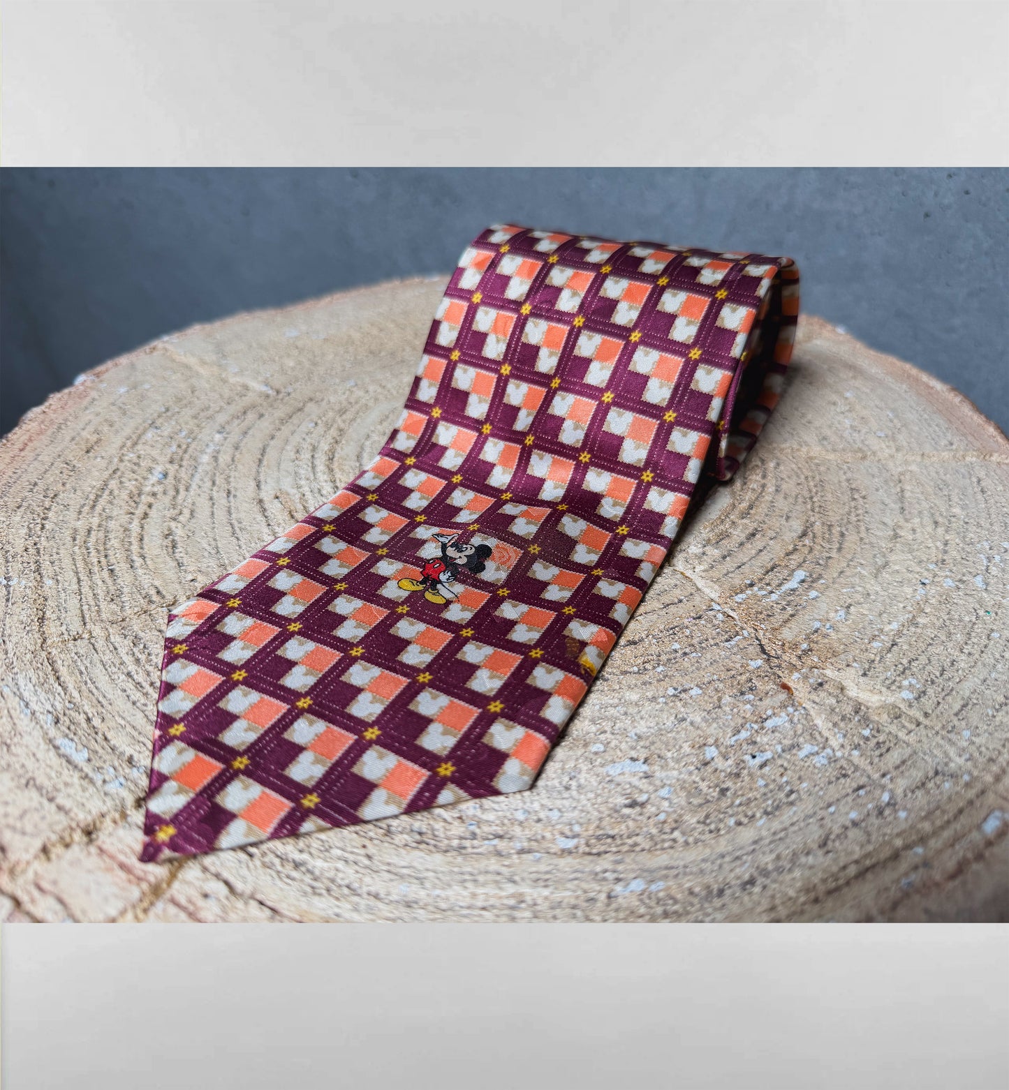 スタンディングミッキーネクタイ