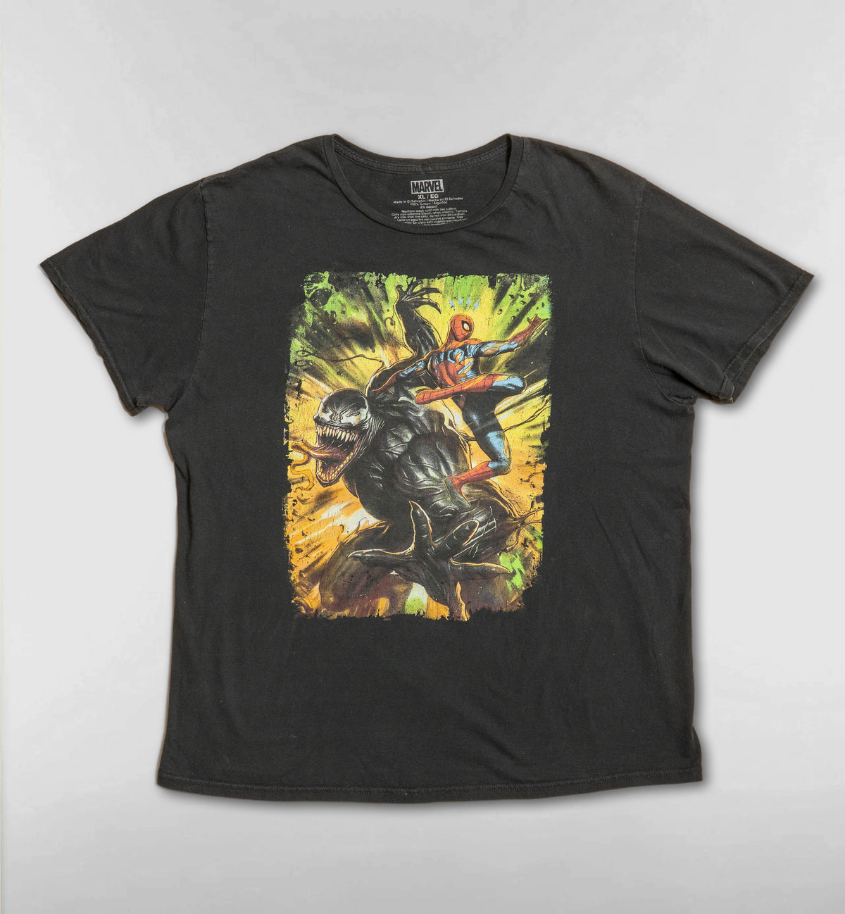 スパイダーマンvsヴェノムTシャツ【ブラック】