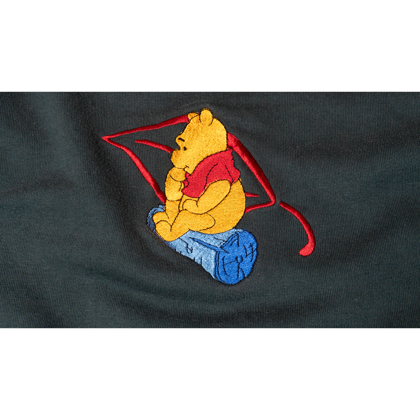 プーさんの少し考え事スウェット【90's】
