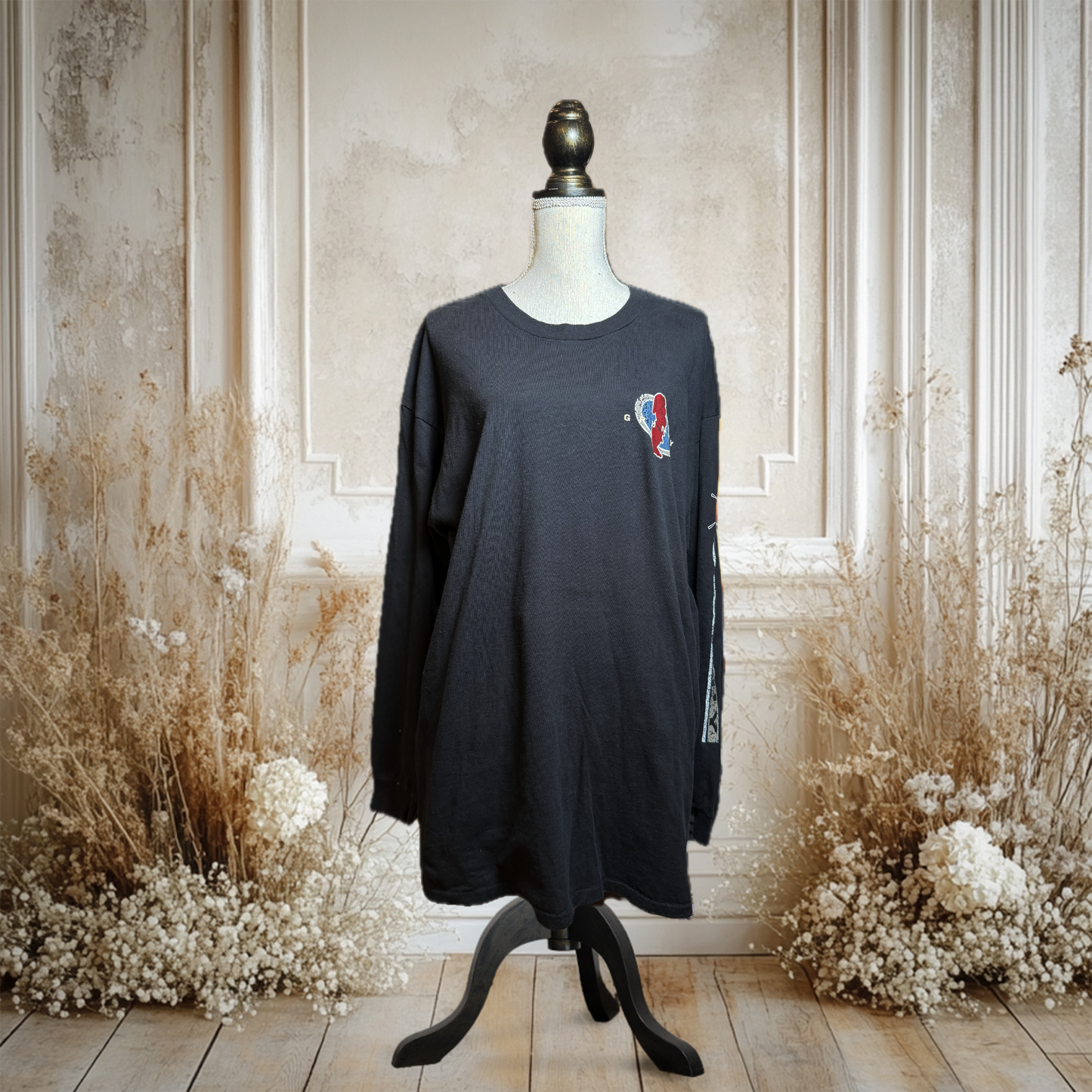 おこりんぼのバックプリントロンT【Disney CATALOG】